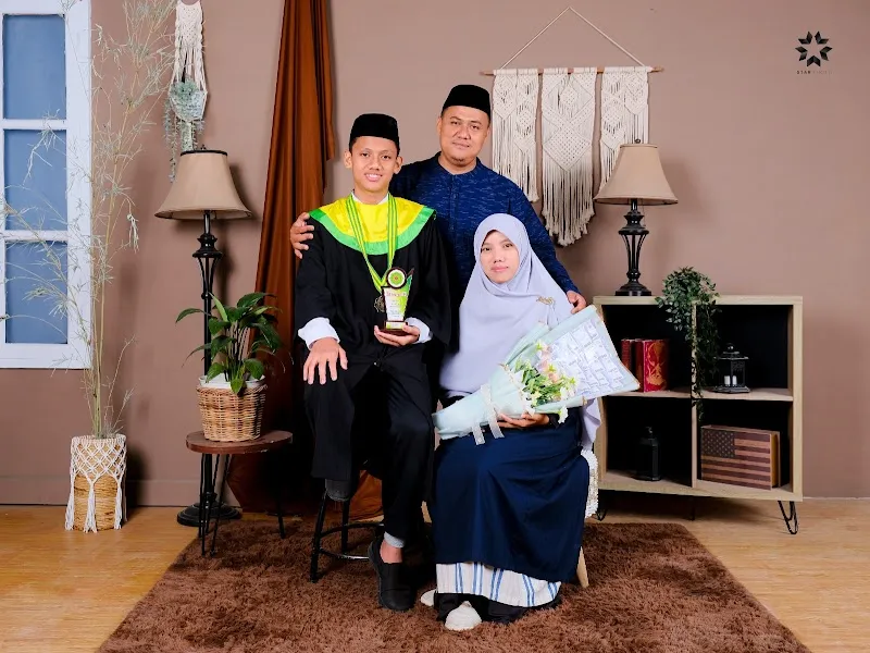 Mengabadikan Cerita Cilacap: Binaria Photo Studio, Tempat Foto yang Menyatu dengan Jiwa Kota